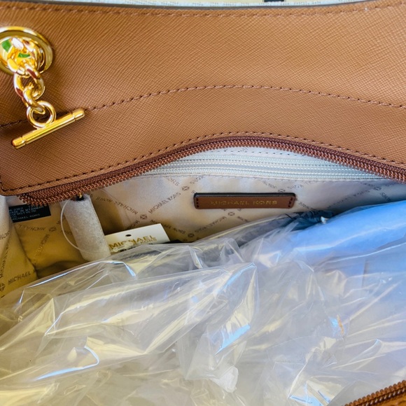 NWT Michael Kors jet set handbag&wallet vanilla - Picture 5 of 16